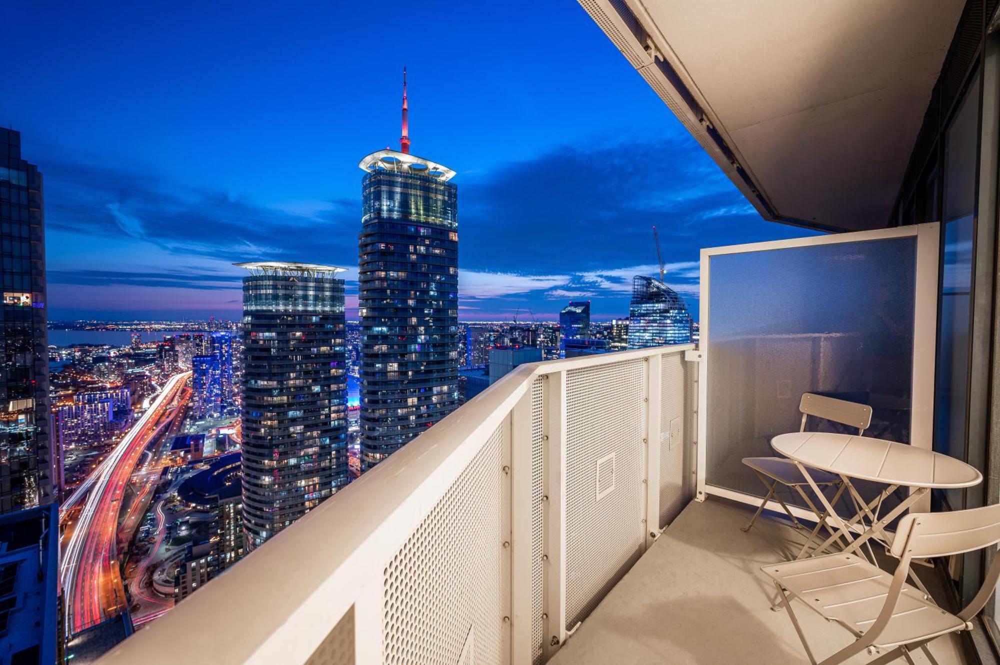 Presidential Suite Heart Of Downtown With Stunning View Toronto Exterior photo